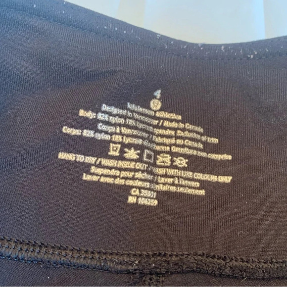 ๐ฉฐ Elevate Your Workout in Lululemon Legging Capris - Women's Size 4 ๐๏ธโโ๏ธ - Picture 8 of 9